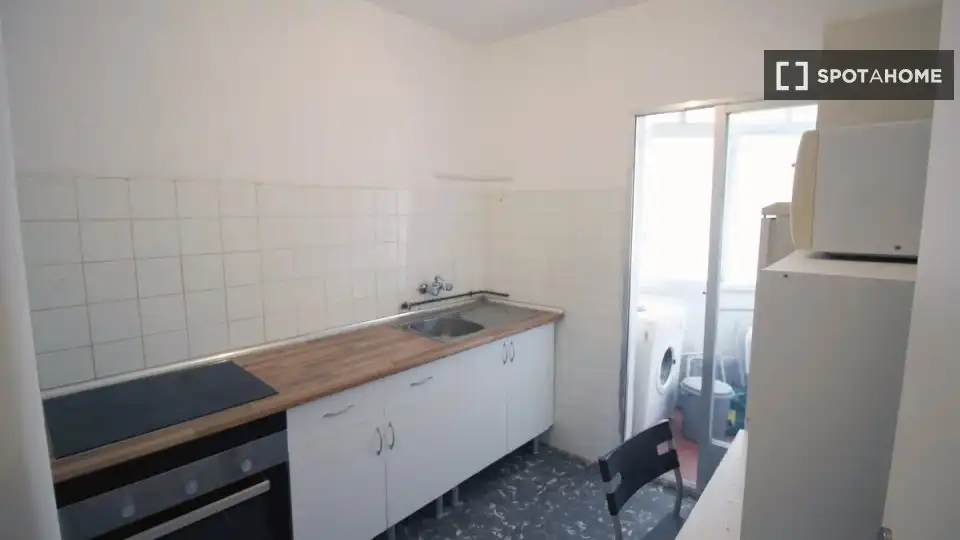 Kitchen of Flat for rent in Madrid  with Air Conditioner, Heating and Furnished