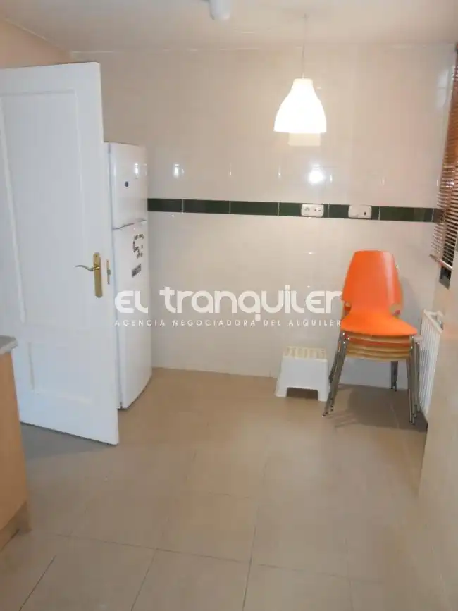 Cocina de Dúplex en venta en Alcalá de Henares con Terraza, Trastero y Amueblado