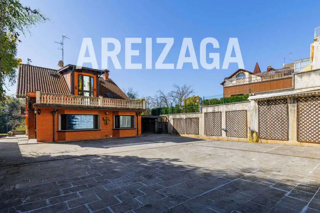 Vista exterior de Casa o xalet en venda en Donostia - San Sebastián  amb Aire condicionat, Calefacció i Terrassa