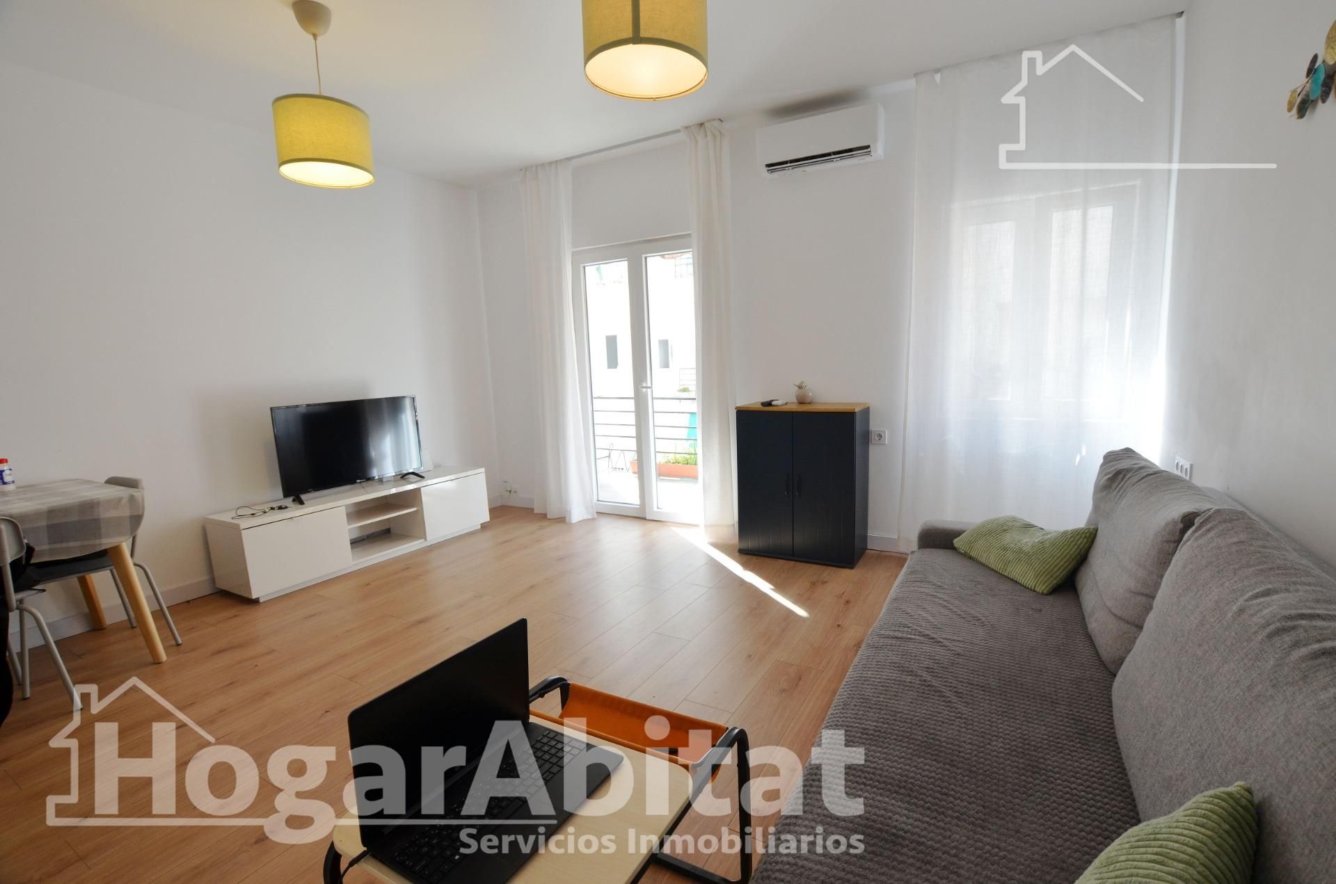 Living room of Flat for sale in Alicante / Alacant  with Air Conditioner, Terrace and Furnished