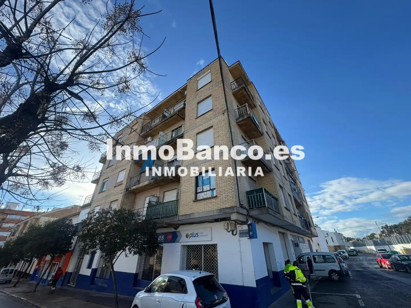 Vista exterior de Piso en venta en Chiva con Balcón