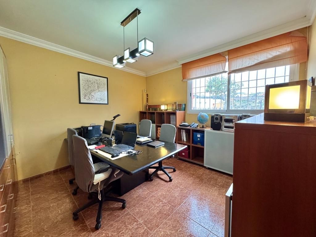 House or chalet for sale in General De Geneto, El Sobradillo