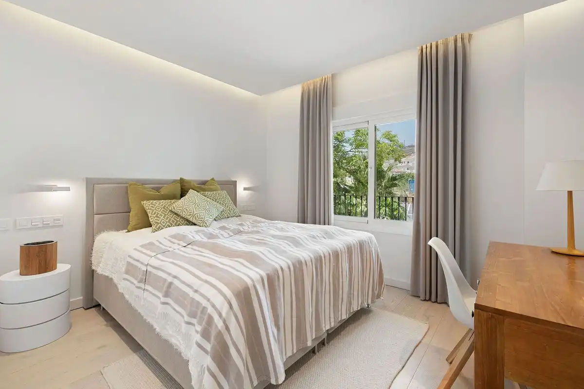 Bedroom of Duplexes for sale in Marbella  with Air Conditioner, Terrace and Storage room