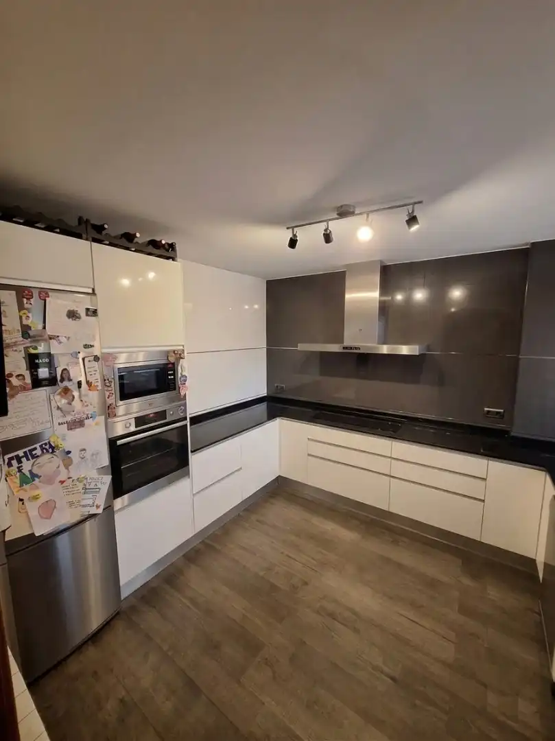 Cocina de Casa adosada en venta en Ciudad Real con Aire acondicionado, Calefacción y Jardín privado