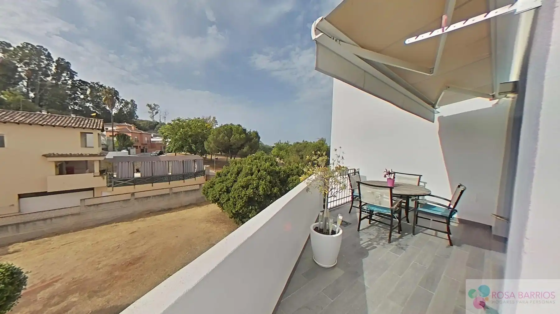 Terraza de Piso en venta en Marbella con Terraza y Piscina comunitaria
