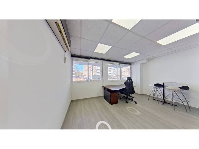 Oficina en Venta en Verdum en Porta