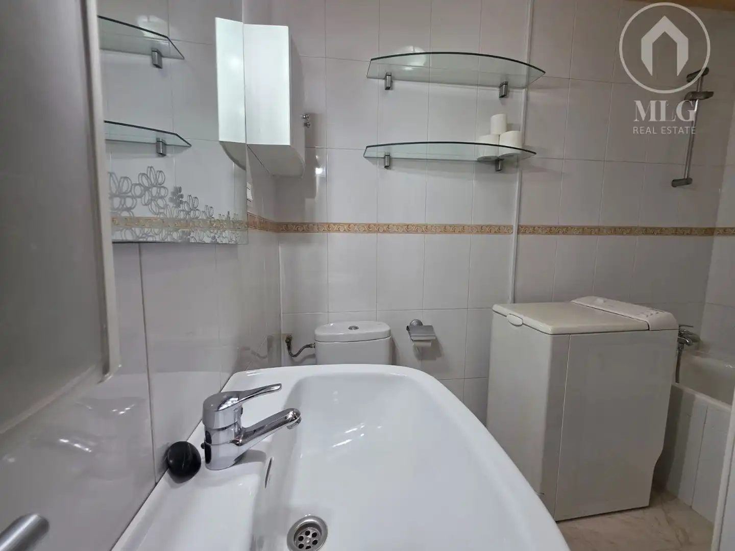 Badezimmer von Wohnung zum Verkauf in Torremolinos mit Klimaanlage und Terrasse
