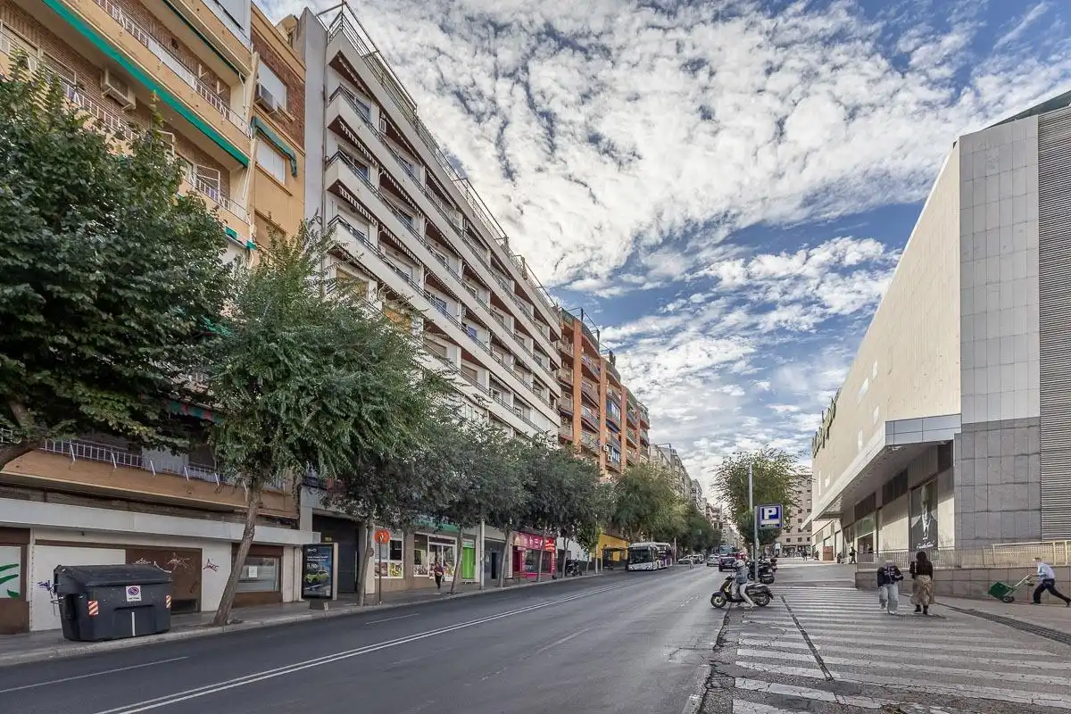 Vista exterior de Piso en venta en Jaén