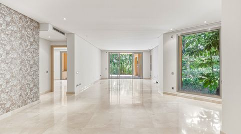 Foto 3 de Planta baja en venta en Sierra Blanca, Marbella