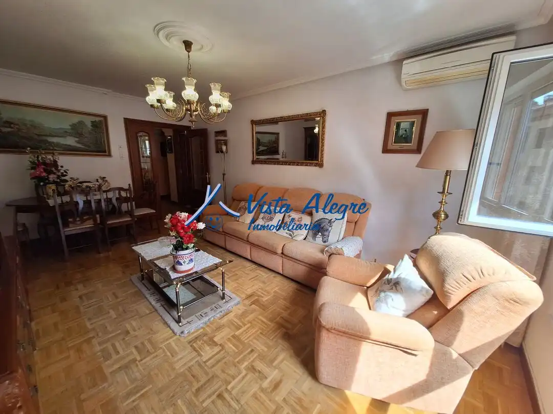 Piso con ascensor en venta en Calle Donantes de Sangre, imagen 2
