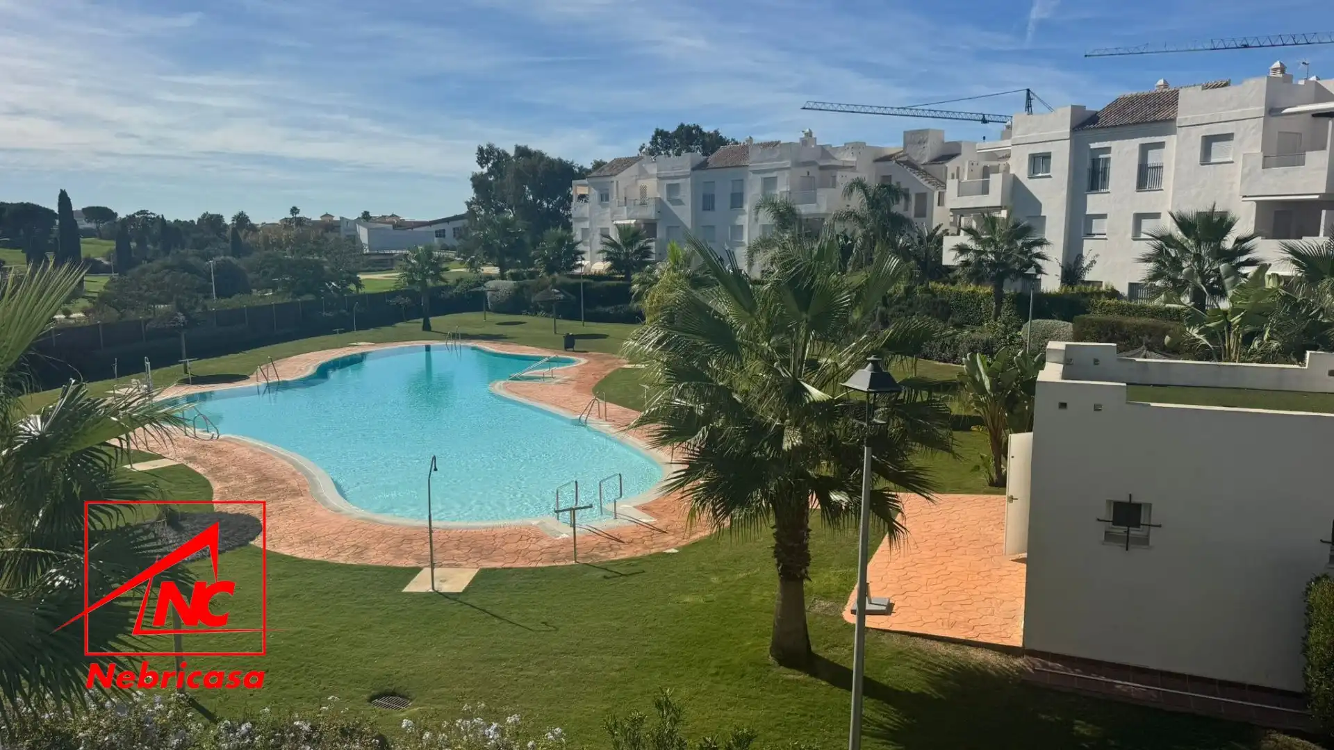 Piscina de Piso en venta en Chipiona con Aire acondicionado, Terraza y Trastero