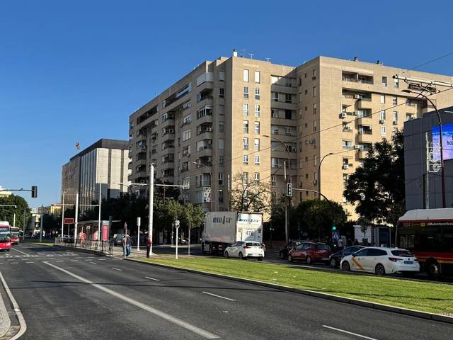 Piso en Venta en Calle Luis de Morales en La Buhaira