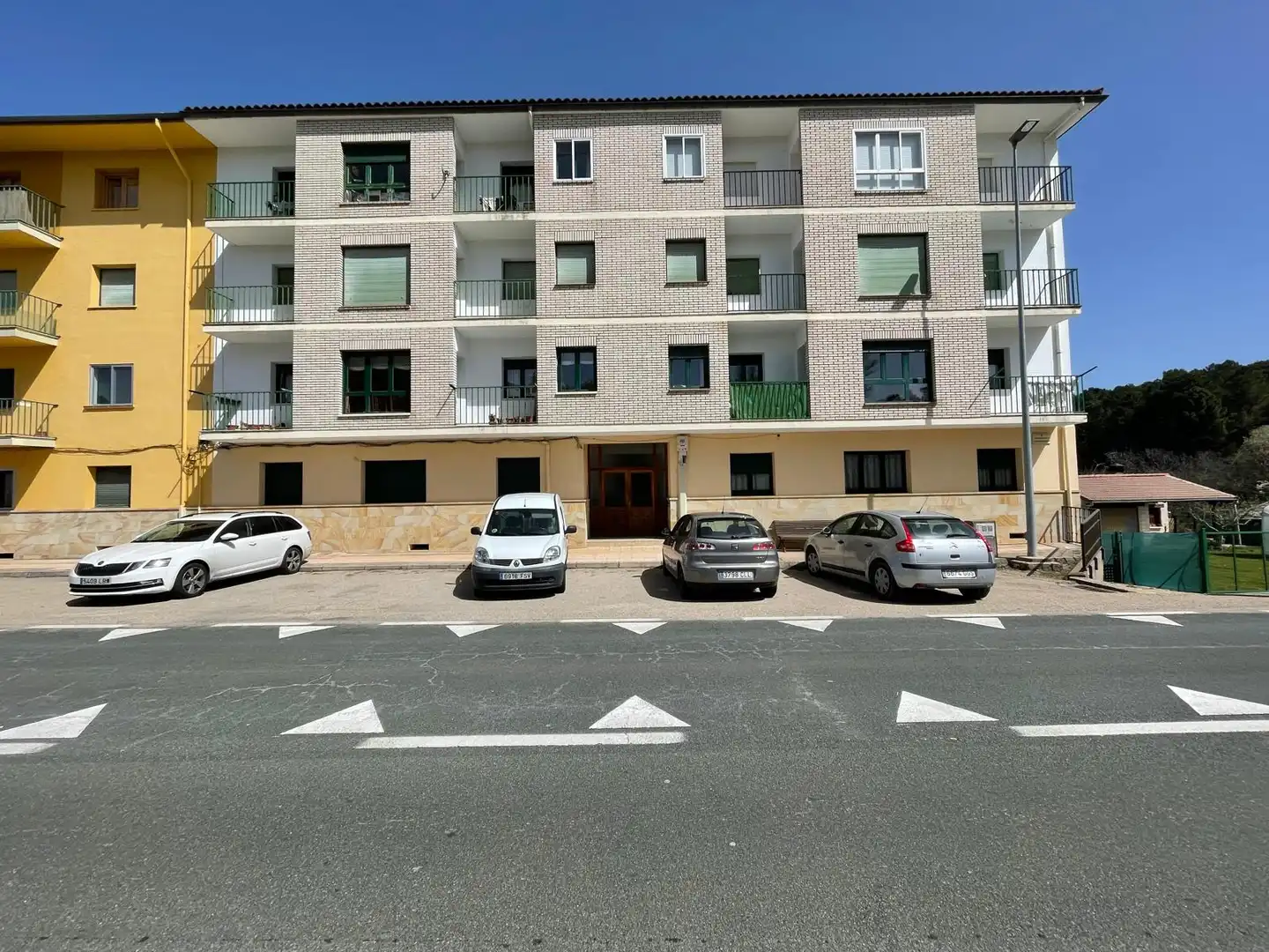 Parking de Piso en venta en Navaleno con Calefacción, Terraza y Trastero