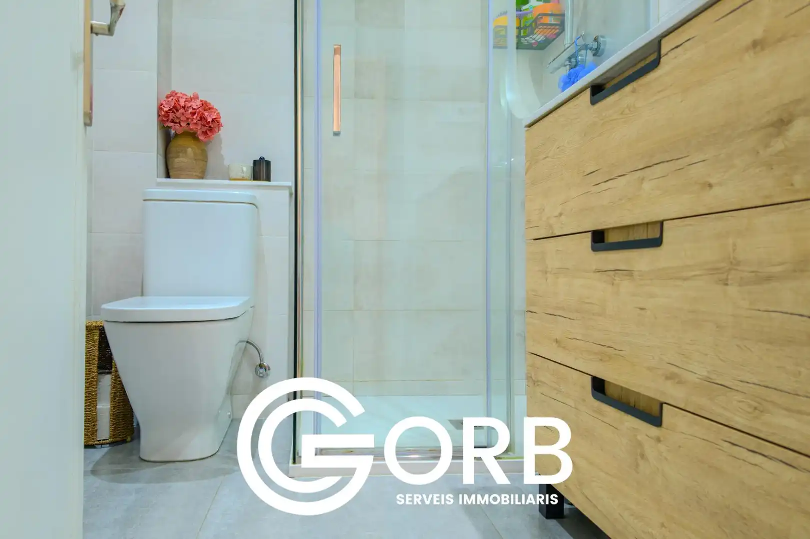 Baño de Piso en venta en Mataró con Aire acondicionado, Calefacción y Terraza