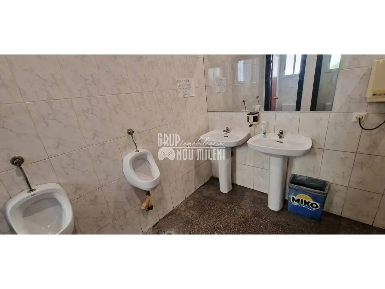 Bathroom of Industrial buildings for sale in Beniparrell