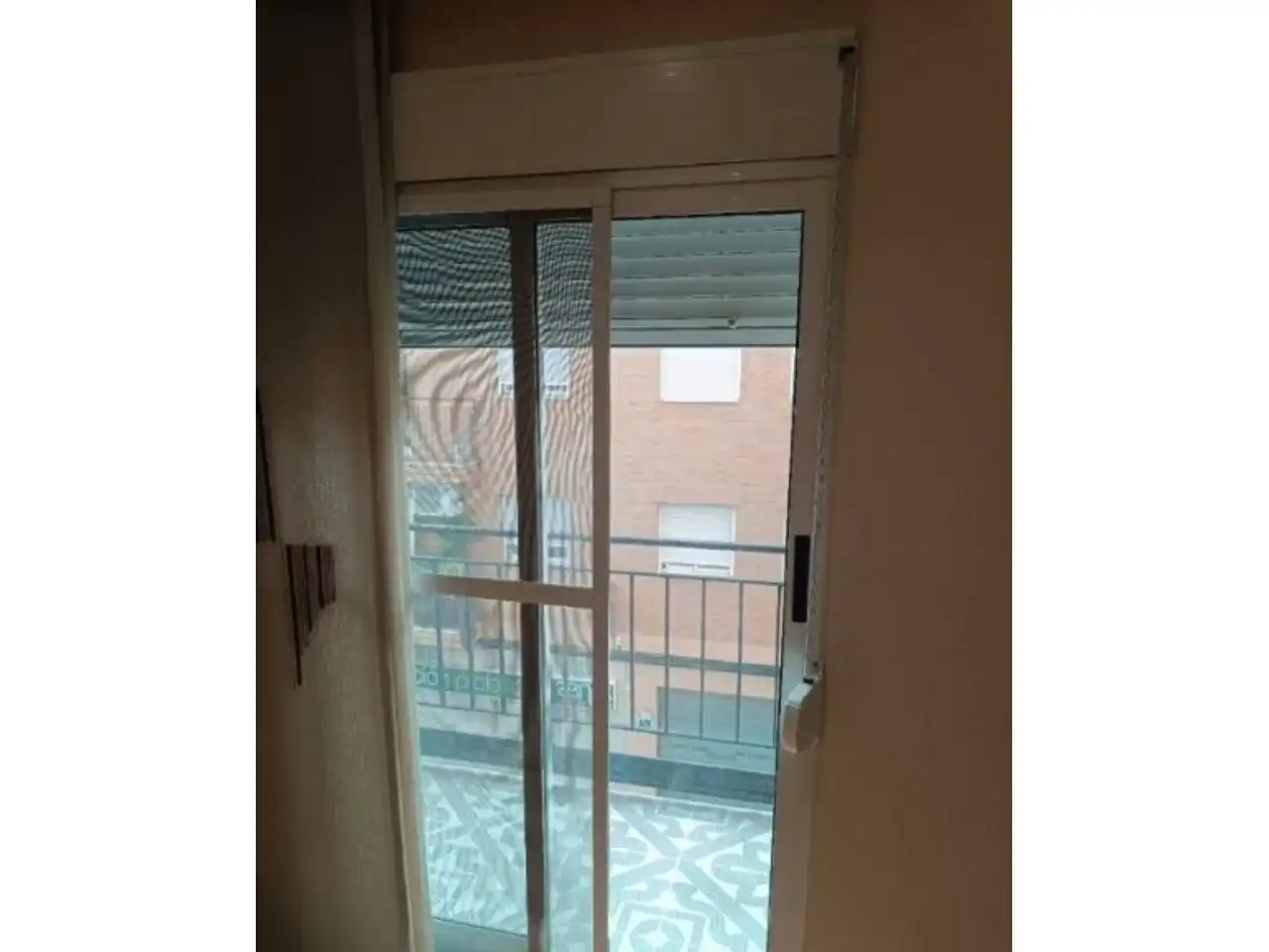 Piso con terraza en venta en Calle Villamarchante, imagen 3
