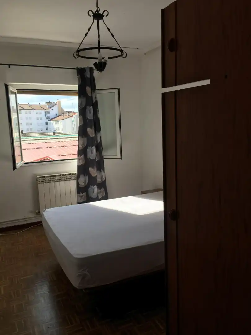Schlafzimmer von Wohnung zum Verkauf in Alegría-Dulantzi mit Heizung, Parkett und Terrasse