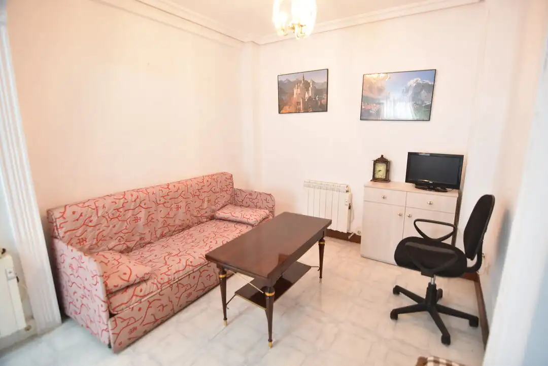 Living room of Flat for sale in Eibar  with Heating, Furnished and Balcony