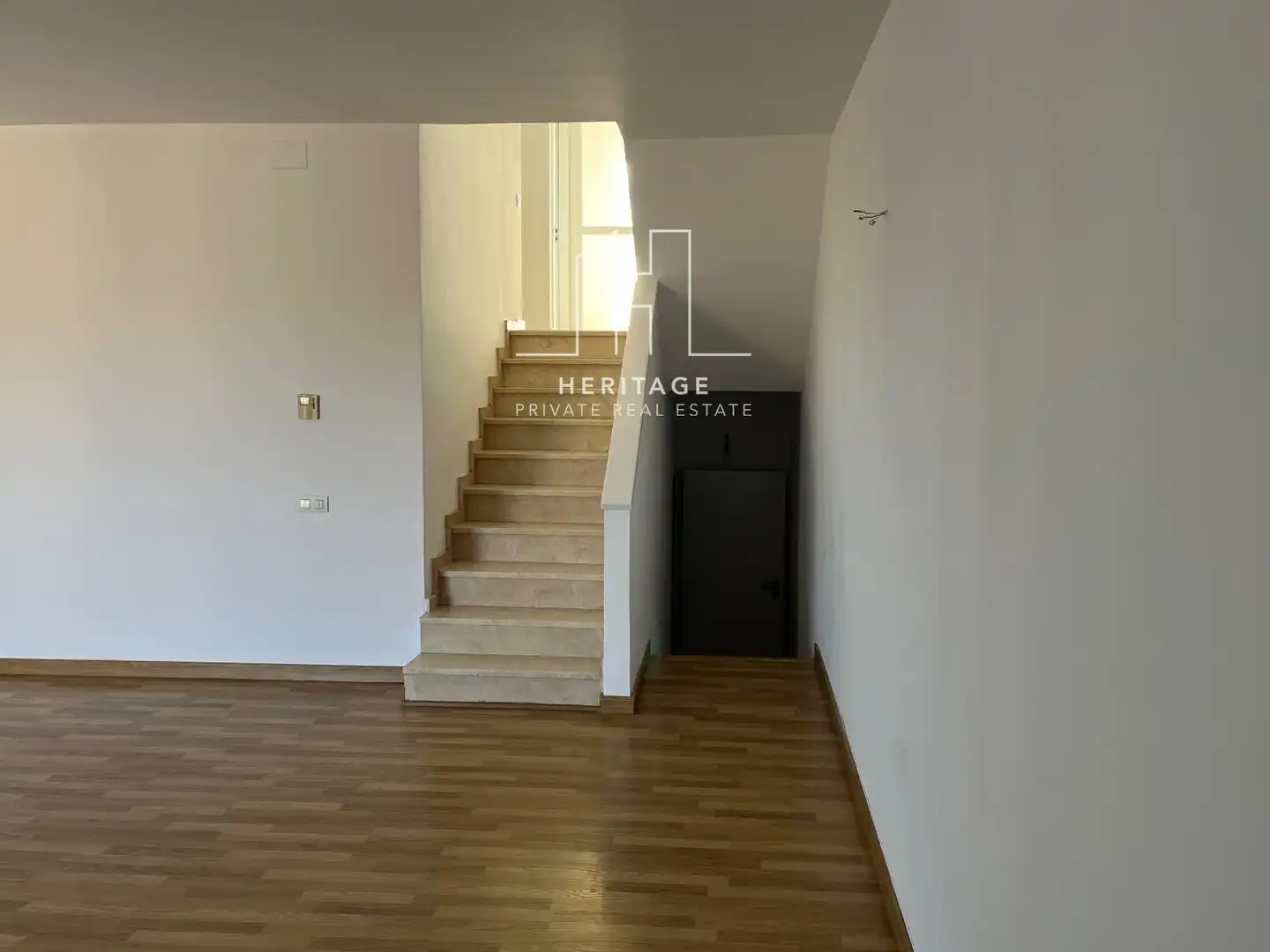 Casa adosada de alquiler en Tiana con Aire acondicionado, Calefacción y Jardín privado