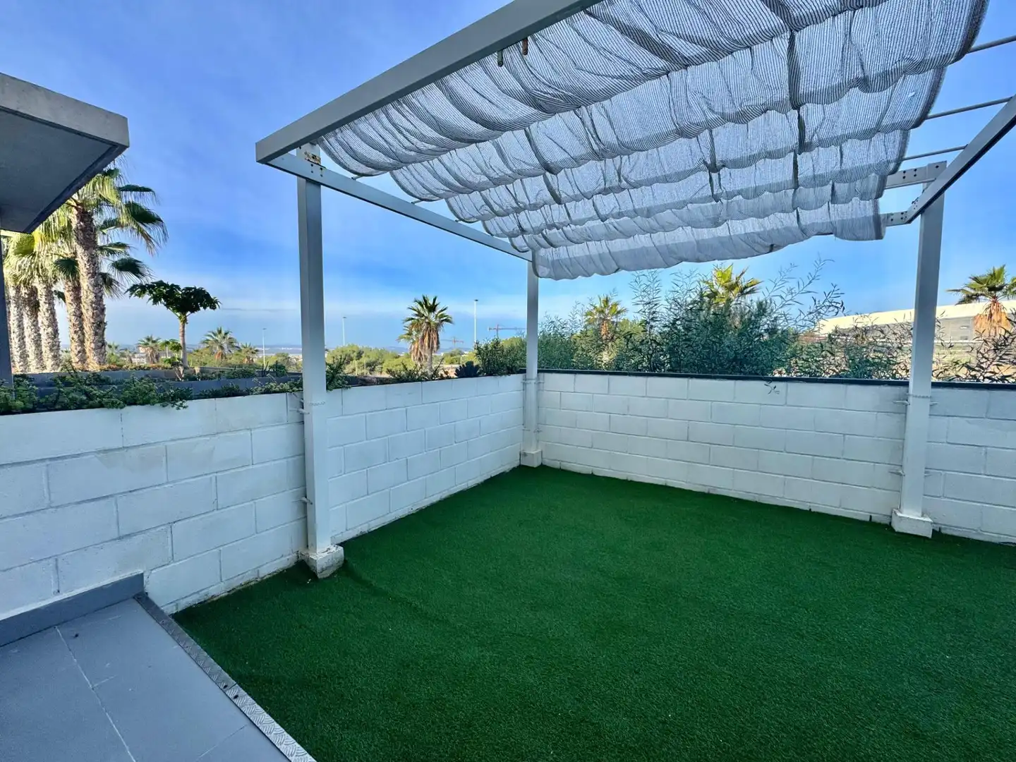 Terraza de Casa adosada en venta en Torrevieja con Jardín privado, Terraza y Balcón
