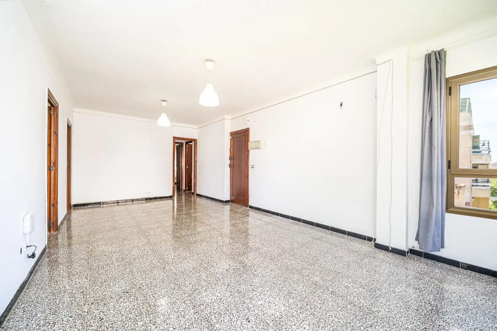 Piso con terraza en venta en Llevant, imagen 4
