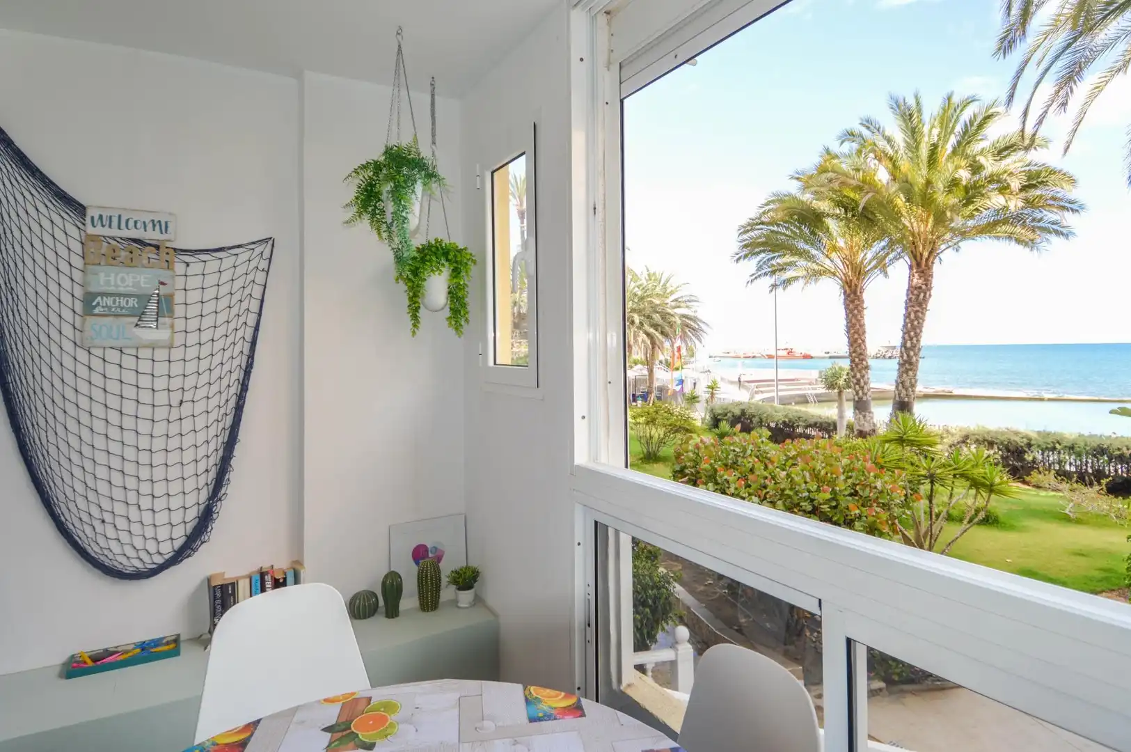Terrasse von Wohnung zum Verkauf in Mogán mit Klimaanlage und Möbliert