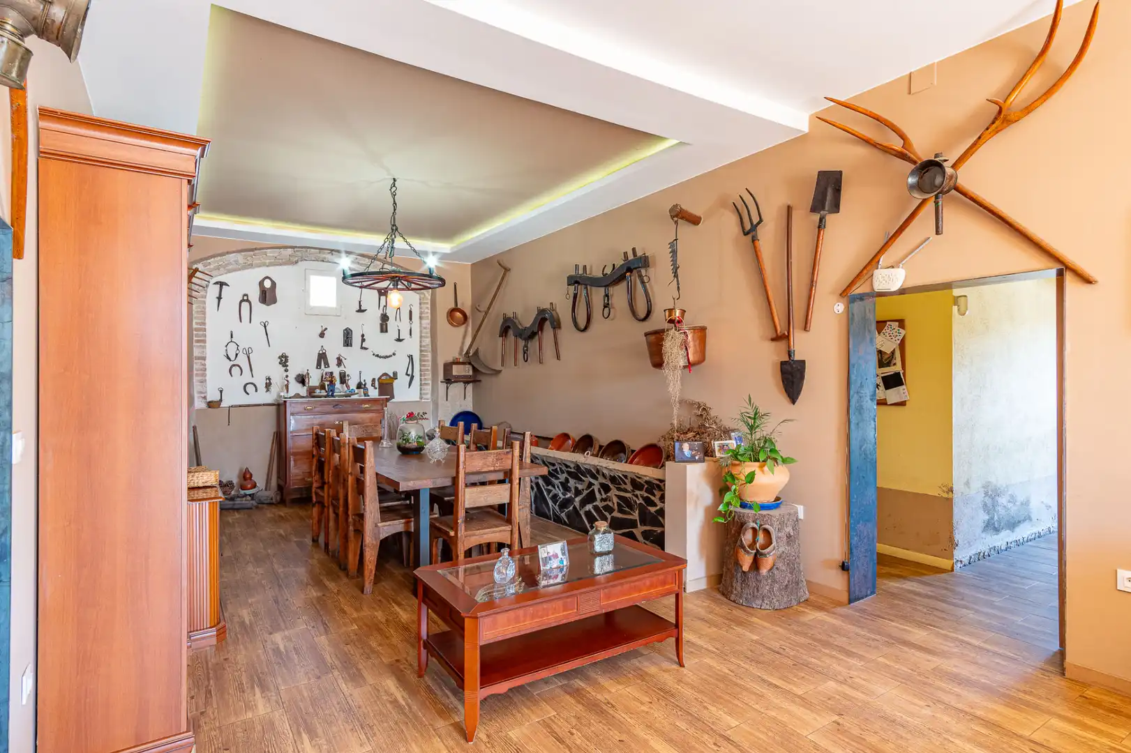 Comedor de Casa o chalet en venta en Verges con Aire acondicionado, Jardín privado y Piscina