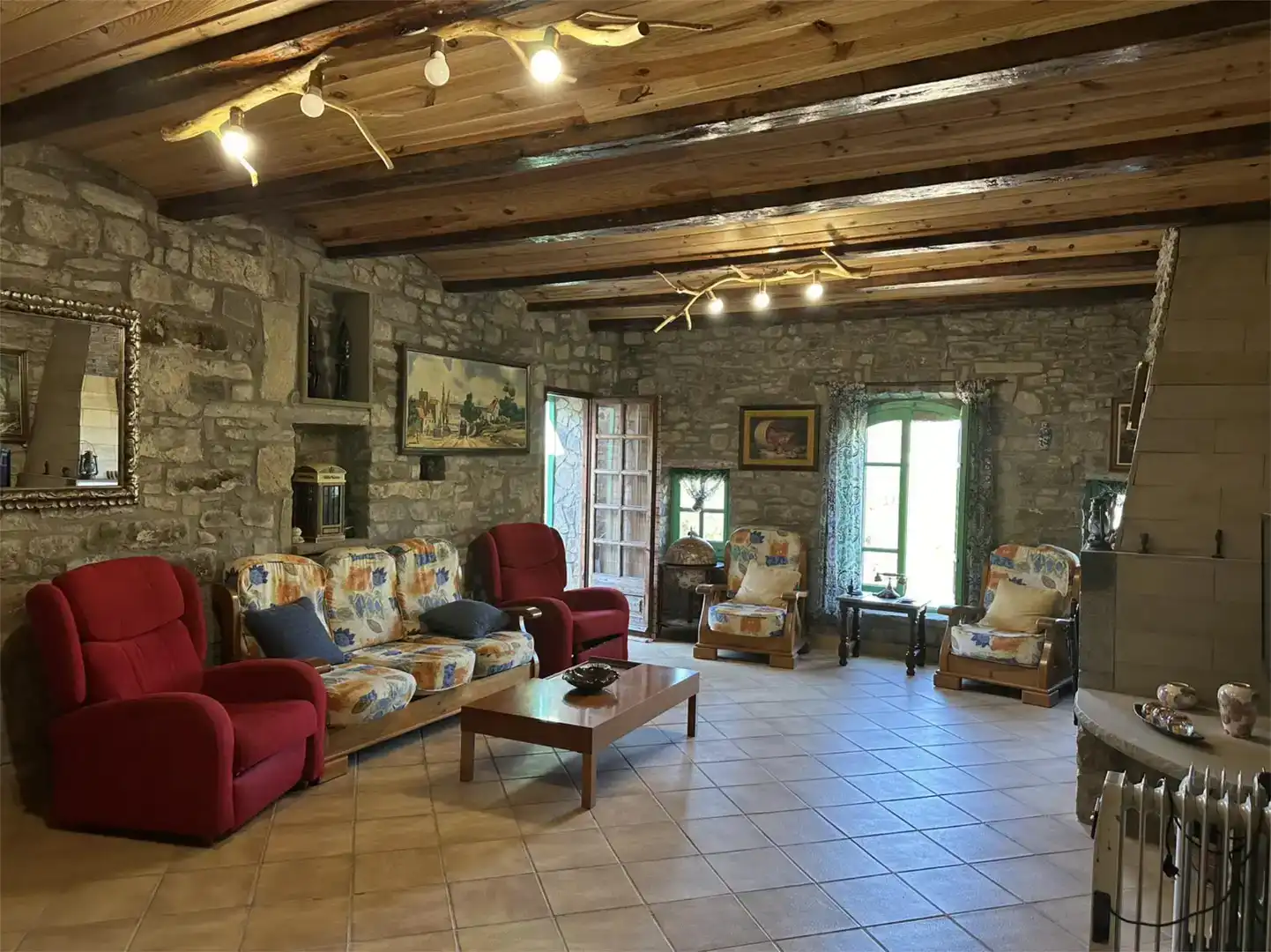 Sala de estar de Finca rústica en venta en Sant Vicenç de Castellet con Jardín privado, Trastero y Piscina