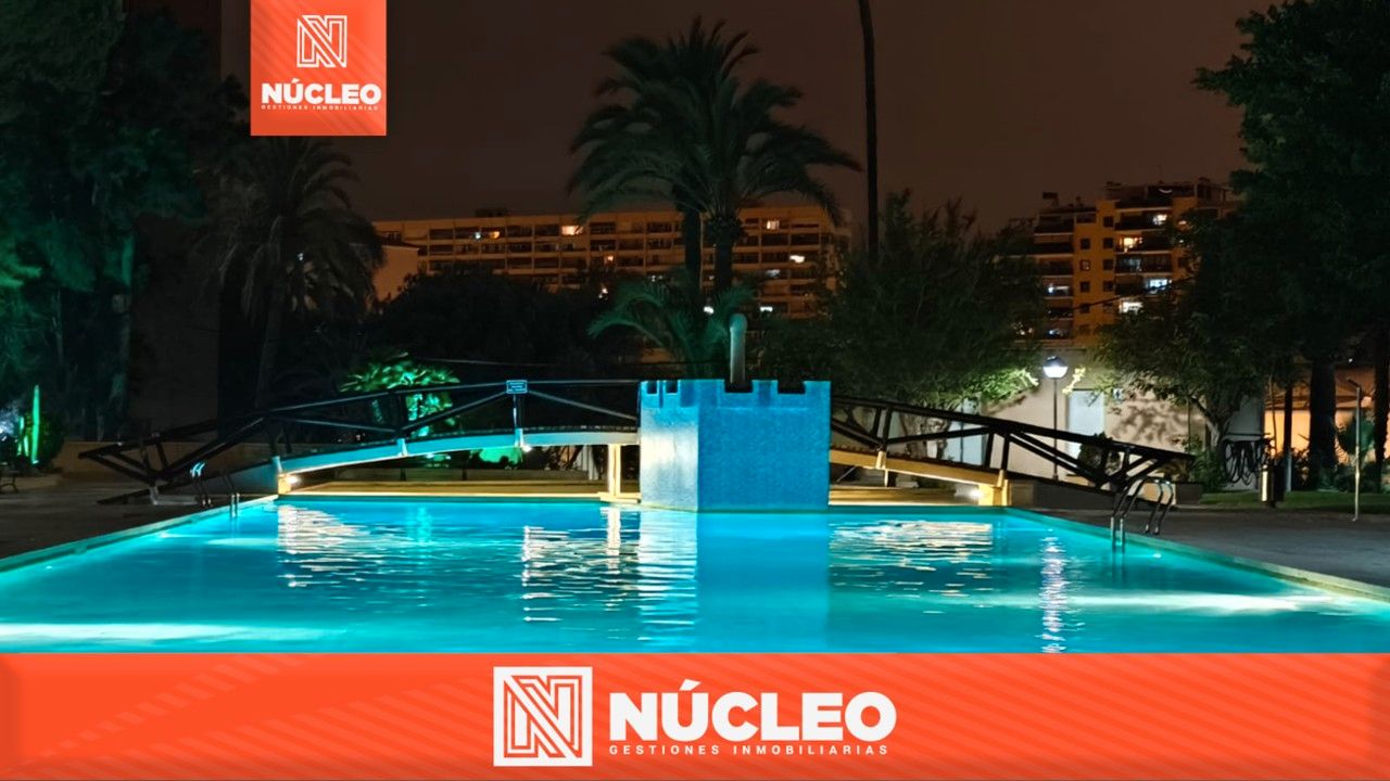 Piscina de Apartament en venda en Alicante / Alacant amb Aire condicionat, Forn i Balcó