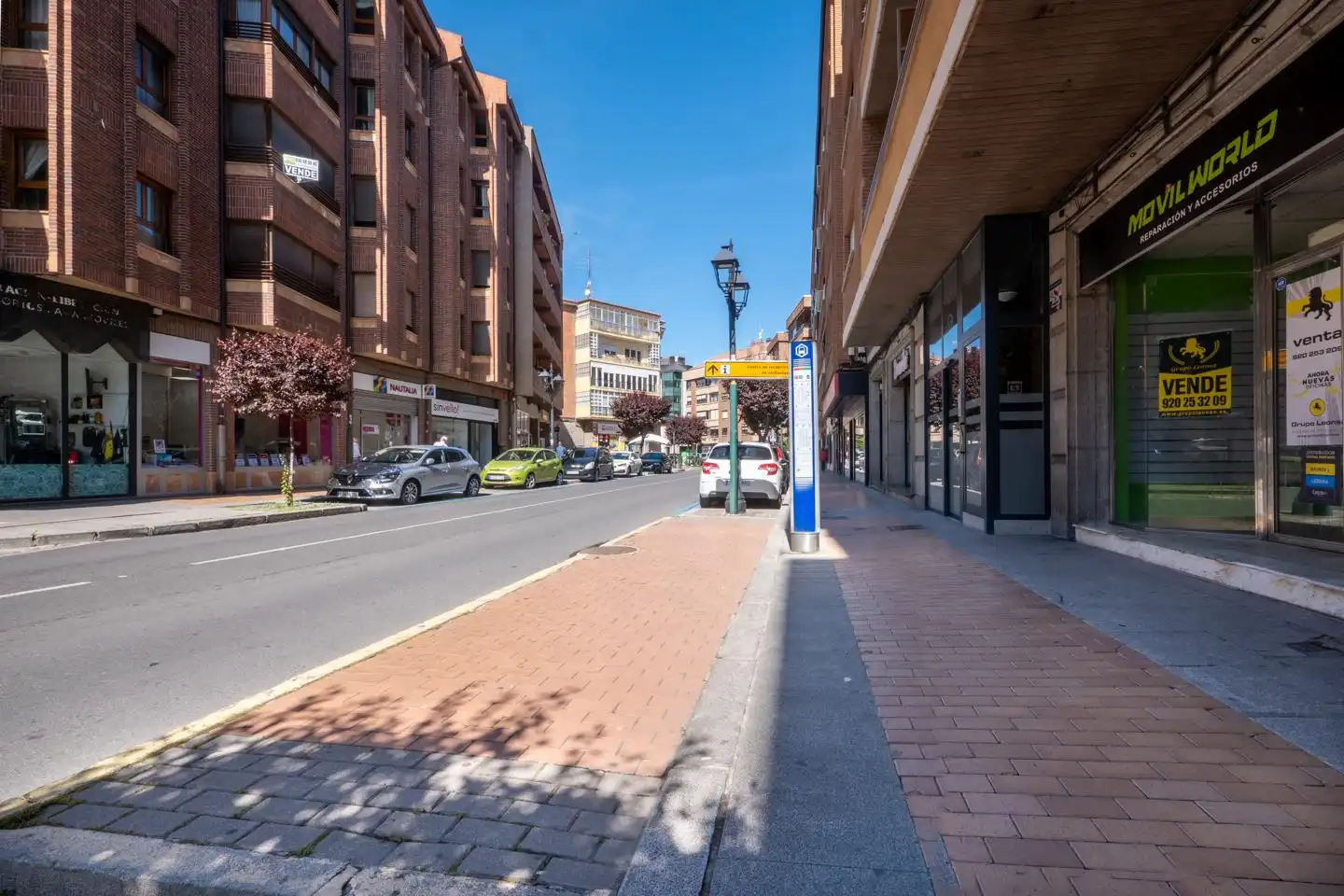 Vista exterior de Local en venta en Madrid