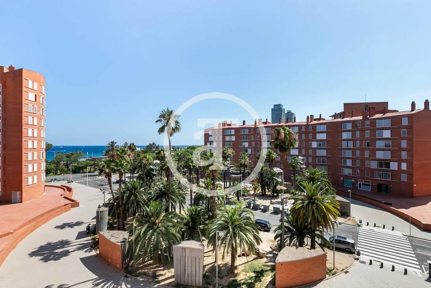 Exterior view of Flat for rent in  Barcelona Capital  with Heating, Furnished and Oven