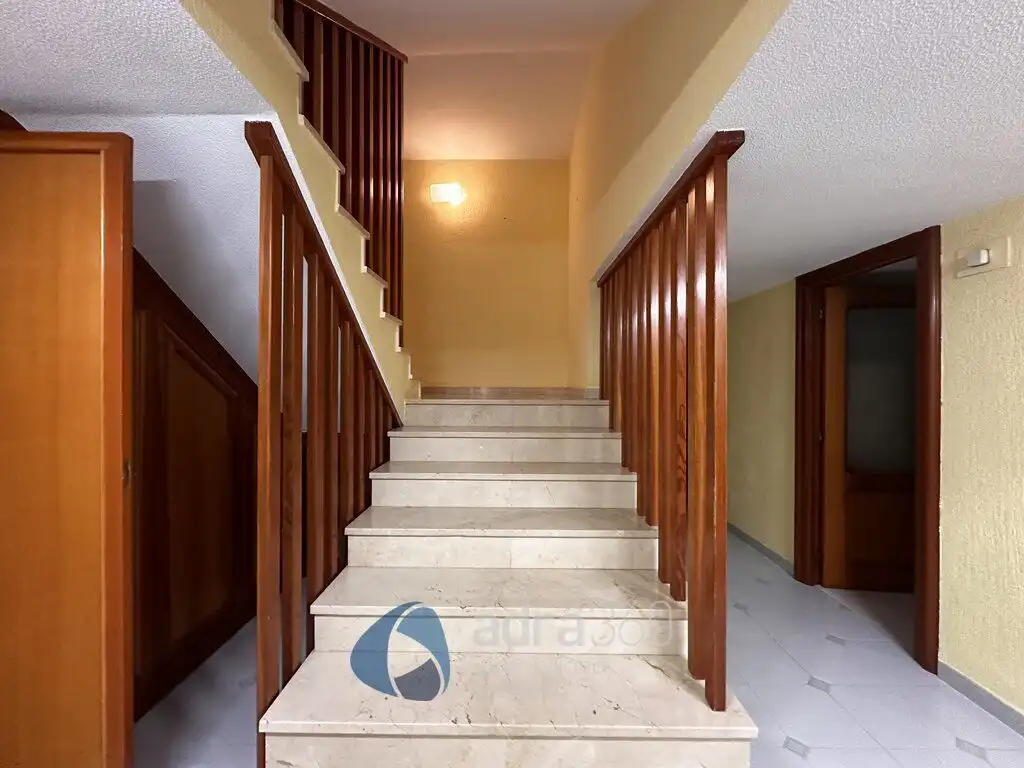 Houses for sale in Lardero  with Air Conditioner, Heating and Private garden