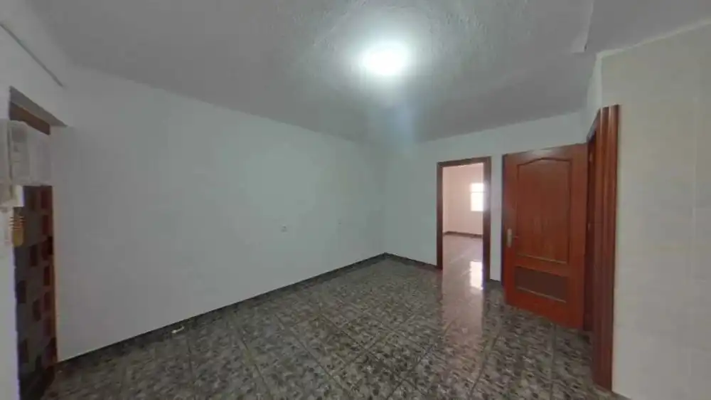 Piso en venta en Carrer de la Garrotxa, imagen 3