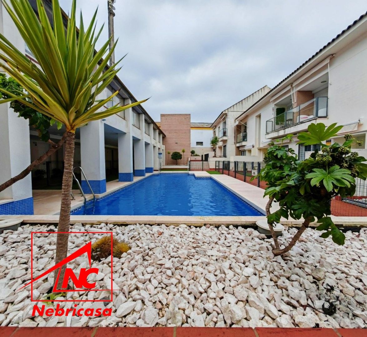 Piscina de Pis en venda en Sanlúcar de Barrameda