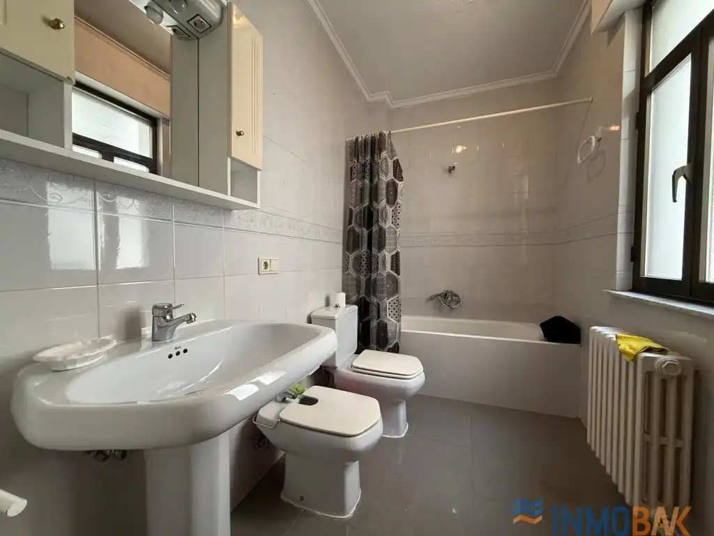 Flat with terrace to rent in San Bernardo - Carmelitas - Campus, imagen 14