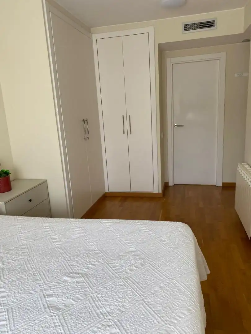 Dormitori de Pis en venda en Manresa amb Calefacció, Piscina i Moblat