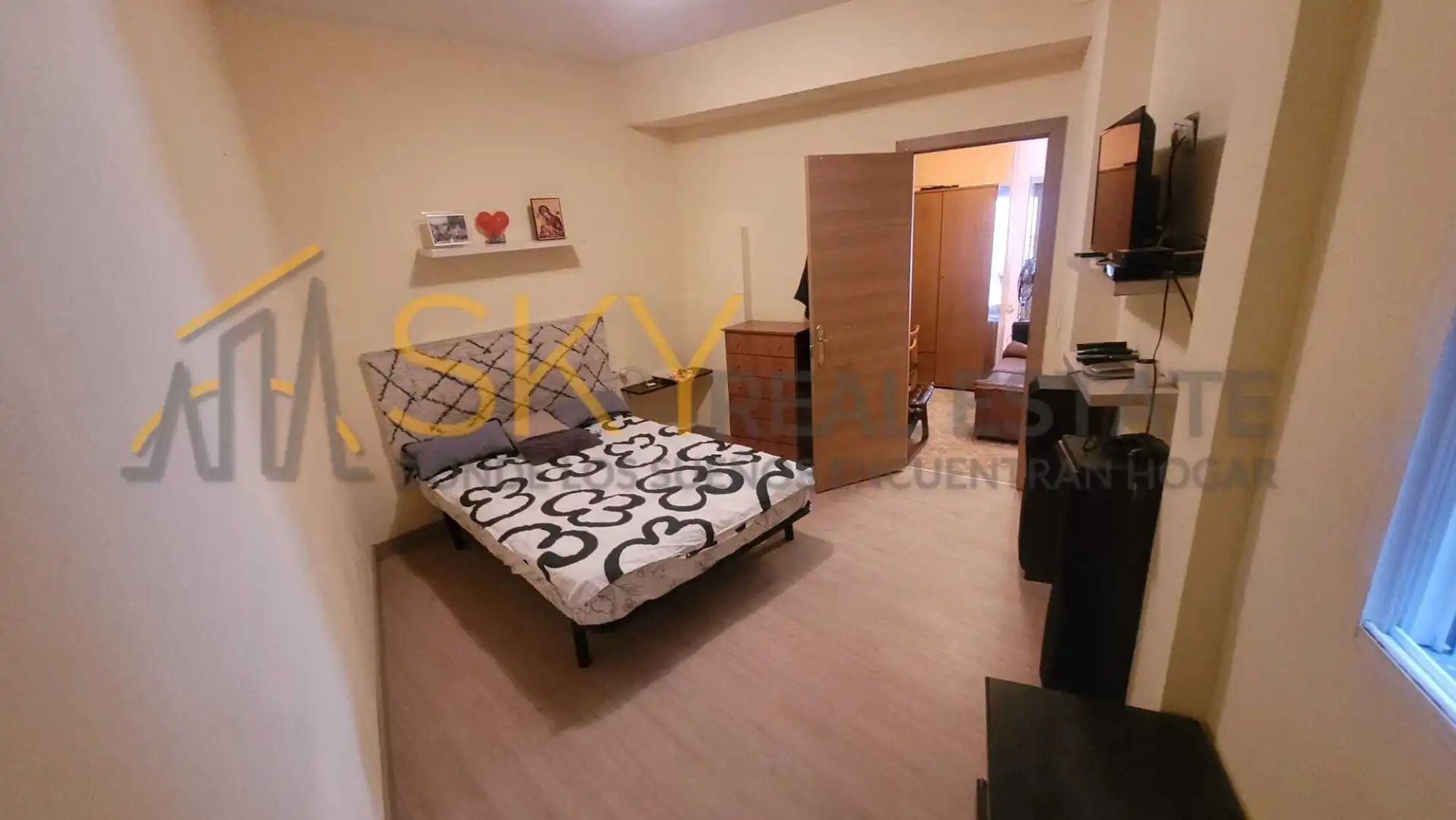 Habitación de Casa adosada en venta en Buñol con Terraza, Trastero y Amueblado