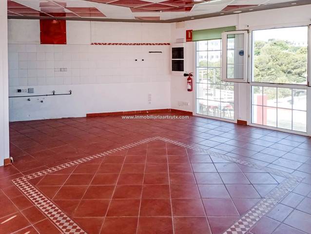Local comercial en Alquiler en Arenal d'en Castell