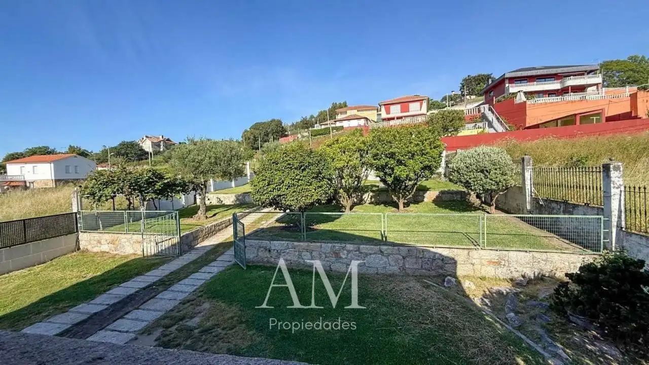 Jardí de Casa o xalet en venda en Vigo  amb Calefacció, Jardí privat i Terrassa