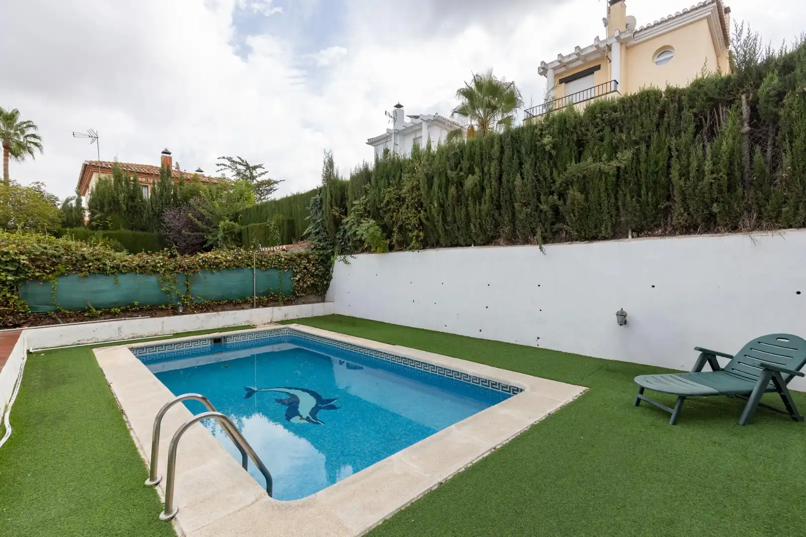 Piscina de Casa o chalet en venta en Altos de la Zubia