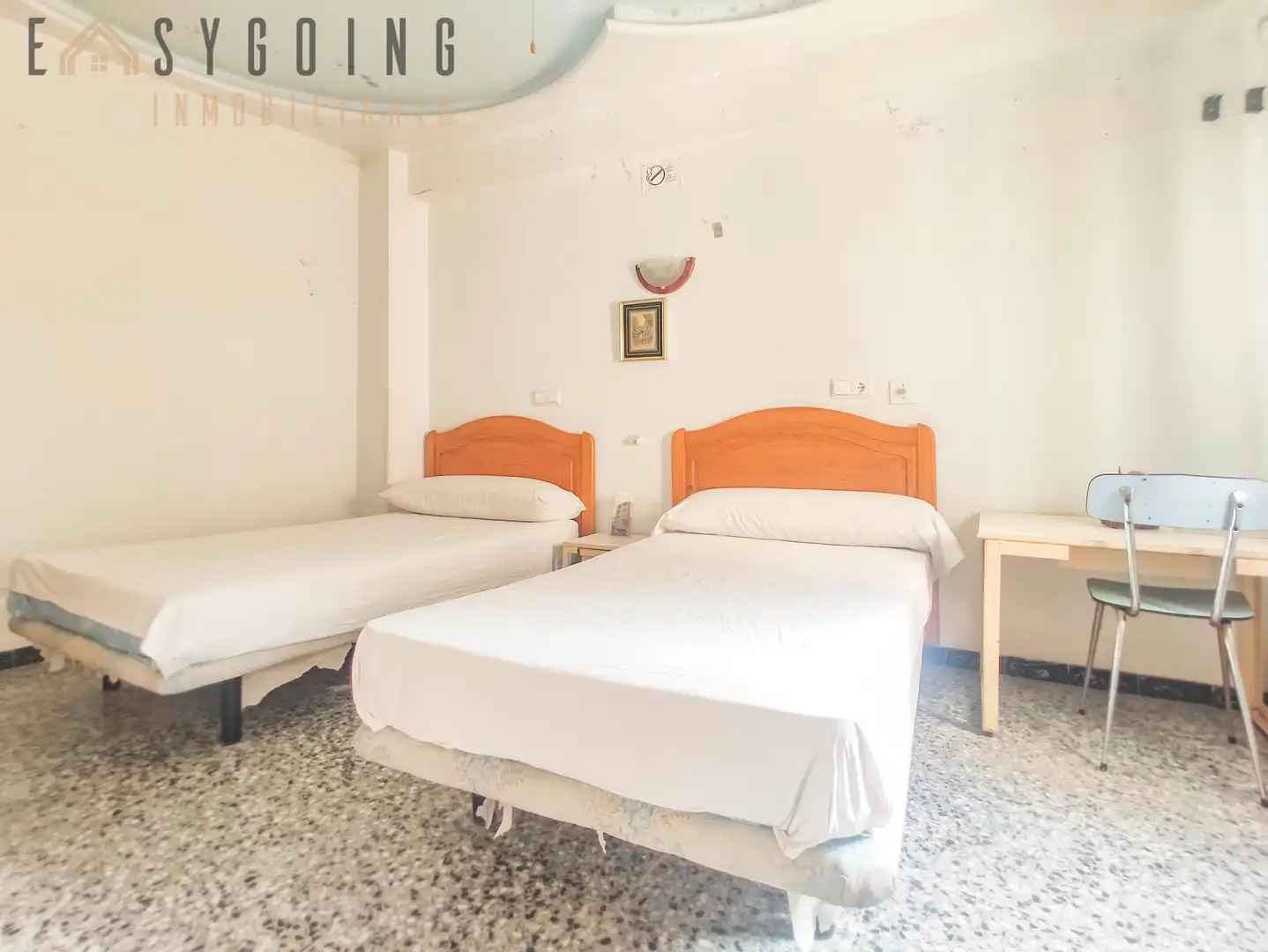 Habitación de Edificio en venta en Santa Pola