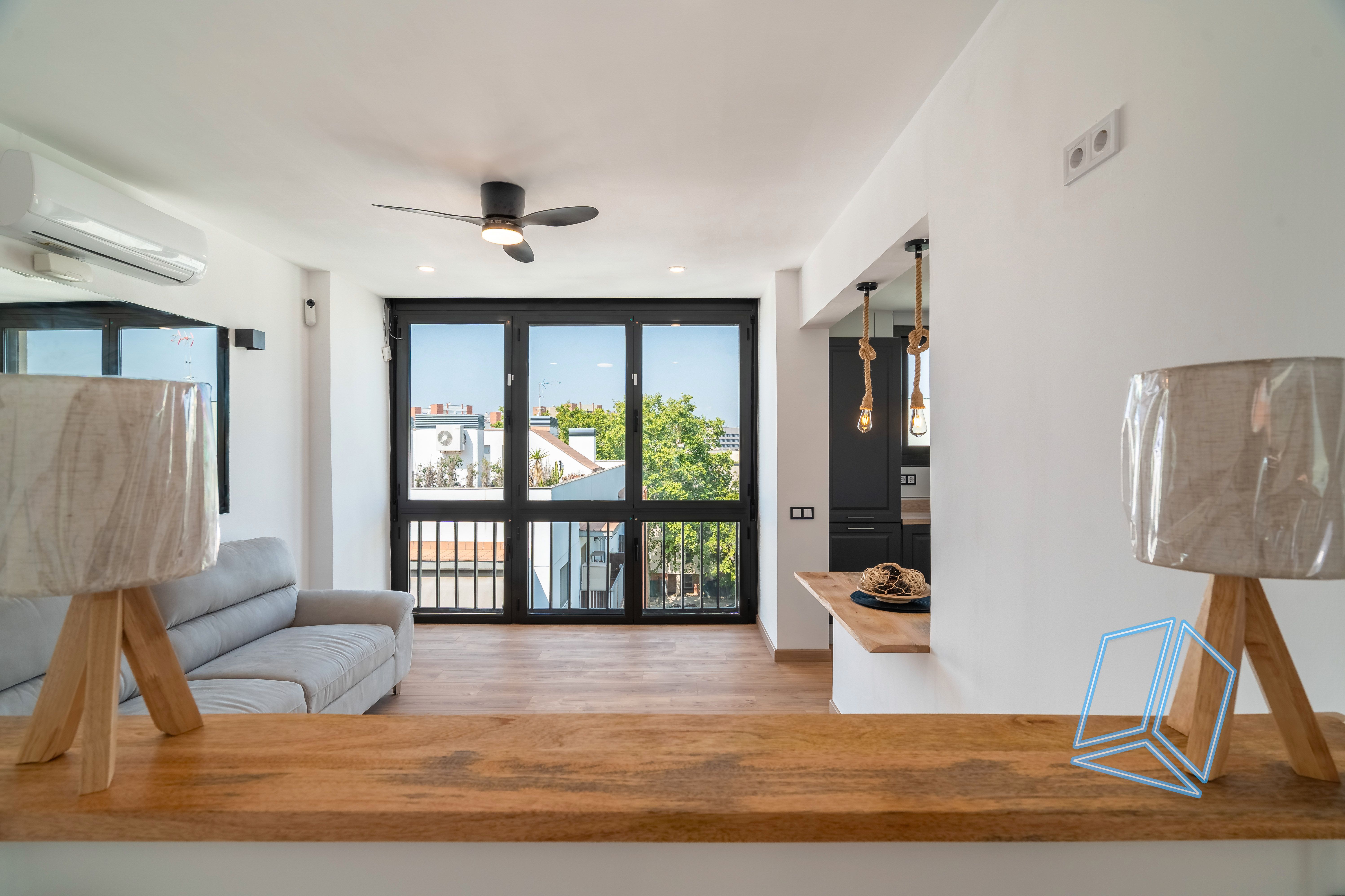 Living room of Flat for sale in  Barcelona Capital  with Heating