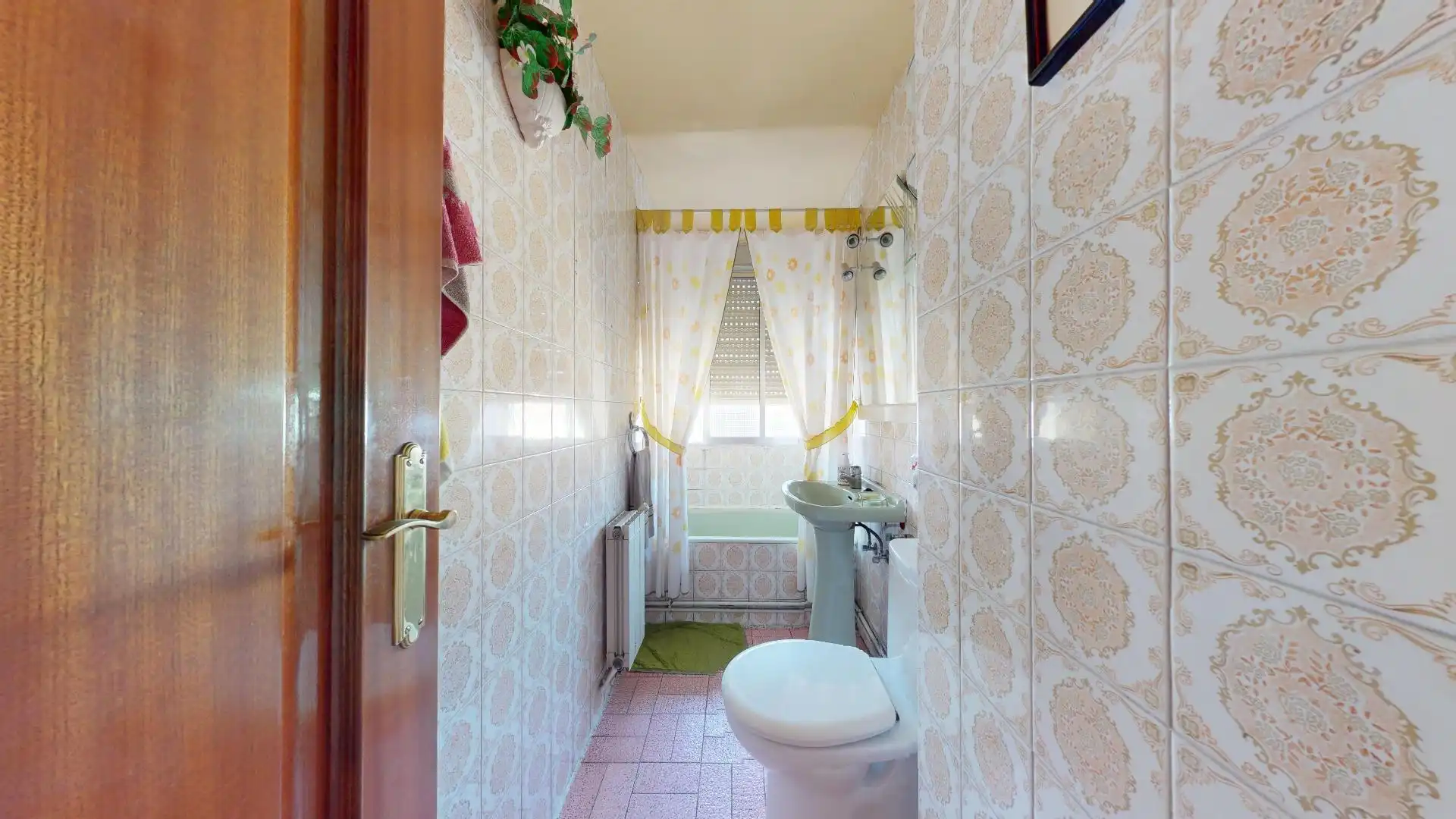 Baño de Piso en venta en Madrid con Aire acondicionado y Calefacción