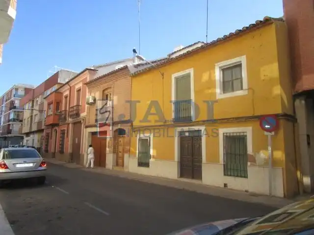 Casa en venta en Valdepeñas