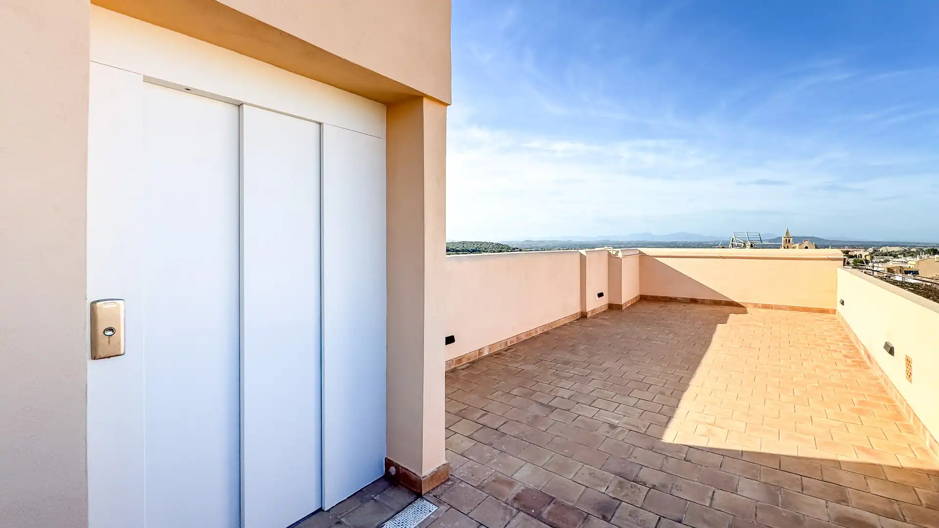 Terrasse von Dachboden zum Verkauf in Felanitx mit Klimaanlage, Terrasse und Balkon