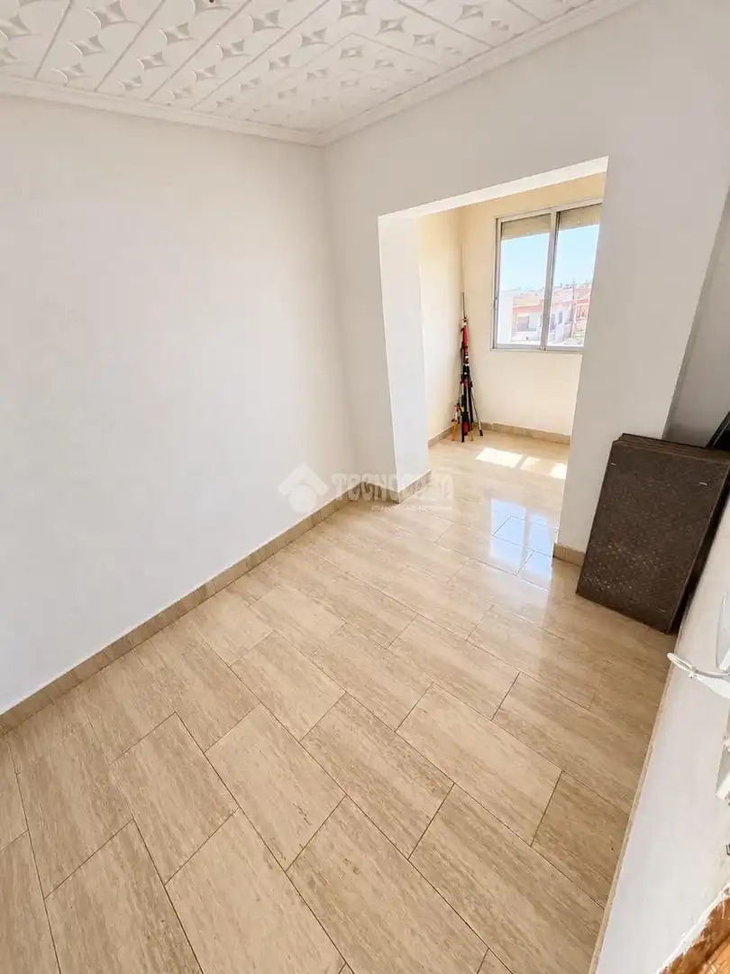 Flat with terrace for sale in Florida - Ciudad de Asís, imagen 5