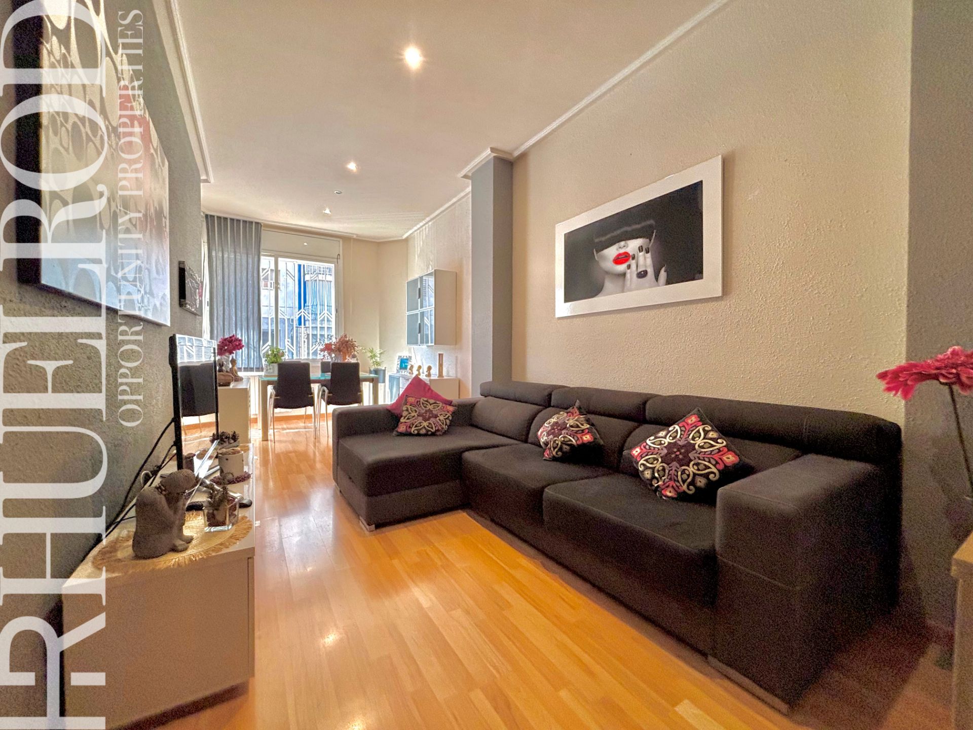 Sala d'estar de Planta baixa en venda en Pineda de Mar amb Calefacció, Parquet i Traster