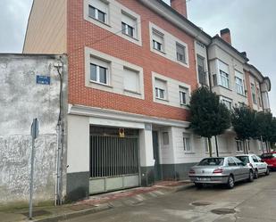 Vista exterior de Apartament en venda en Cigales amb Calefacció, Traster i Balcó