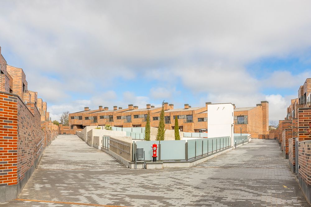 Exterior view of House or chalet for sale in Boadilla del Monte  with Community pool