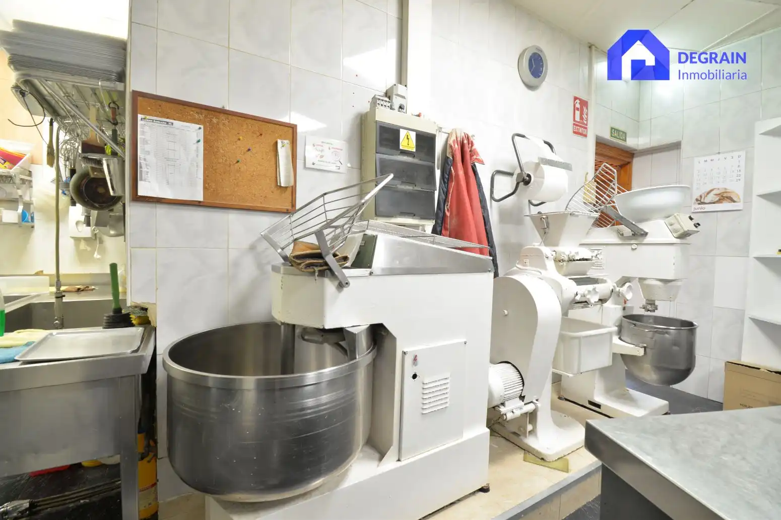 Cuina de Local de lloguer en Oviedo 